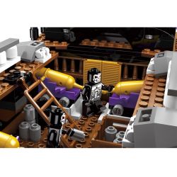 Enlighten 1313 Qman 1313 non  THUYỀN CƯỚP BIỂN ĐEN bộ đồ chơi xếp lắp ráp ghép mô hình Pirates Of The Caribbean LEGENDARY PIRATES Cướp Biển Vùng Caribe 1513 khối