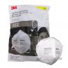 Một cái khẩu trang 3M 9002 KN90 lọc hơn 90% bụi siêu mịn PM2.5 , đeo đầu, chun tổng hợp, chính hãng