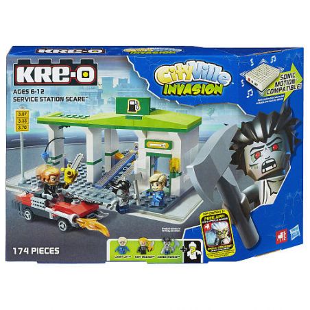 KRE-O A3246 3246 non  TRẠM DỊCH VỤ HOẢNG SỢ bộ đồ chơi xếp lắp ráp ghép mô hình Movie & Game SERVICE STATION SCARE Phim Và Trò Chơi 174 khối