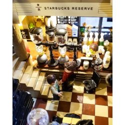 XIPOO XP93220 93220 non  CHẾ ĐỘ XEM PHỐ CỦA CỬA HÀNG CÀ PHÊ CHỌN LỌC STARBUCKS bộ đồ chơi xếp lắp ráp ghép mô hình Creator STARBUCKS COFFEE Sáng Tạo 3480 khối