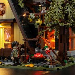 FUNWHOLE F9013 9013 non  CABIN KHUNG CHỮ bộ đồ chơi xếp lắp ráp ghép mô hình Creator A FRAME CABING Sáng Tạo 2061 khối