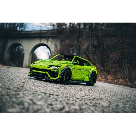 REBRICKABLE MOC-96212 96212 MOC96212 non  LAMBORGHINI URUS tỷ lệ 1:8 bộ đồ chơi xếp lắp ráp ghép mô hình 4086 khối