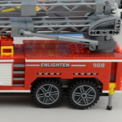 QMAN ENLIGHTEN KEEPPLEY 908 non  XE THANG CỨU HỎA LỚN VÀ CHIẾU ĐÈN bộ đồ chơi xếp lắp ráp ghép mô hình City FIRE RESCUE SCALING LADDER ENGINES Thành Phố 605 khối