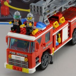 QMAN ENLIGHTEN KEEPPLEY 908 non  XE THANG CỨU HỎA LỚN VÀ CHIẾU ĐÈN bộ đồ chơi xếp lắp ráp ghép mô hình City FIRE RESCUE SCALING LADDER ENGINES Thành Phố 605 khối