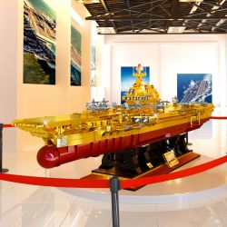 ZHEGAO GZ8888A 8888A non  PHIÊN BẢN VÀNG ĐỈNH CAO CỦA TÀU SÂN BAY PHÚC KIẾN bộ đồ chơi xếp lắp ráp ghép mô hình Military Army Quân Sự Bộ Đội 1578 khối